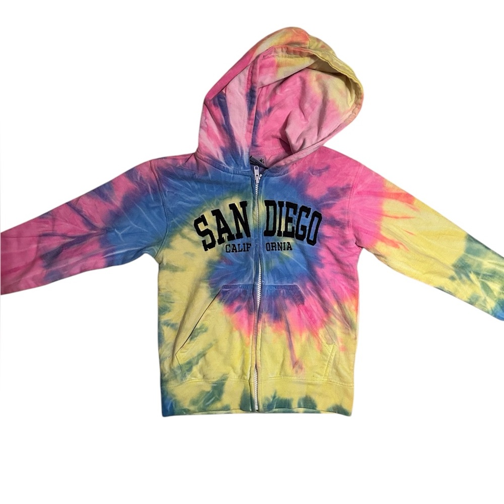 Kids tie dye sweatshirt.